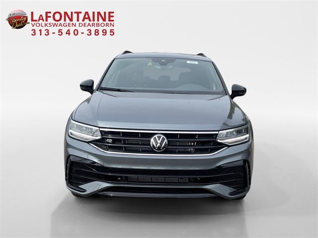 2024 Volkswagen Tiguan SE R-Line Black