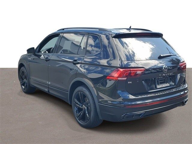 2024 Volkswagen Tiguan SE R-Line Black