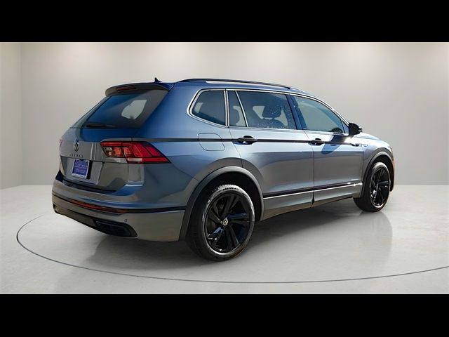 2024 Volkswagen Tiguan/Taos SE R-Line Black