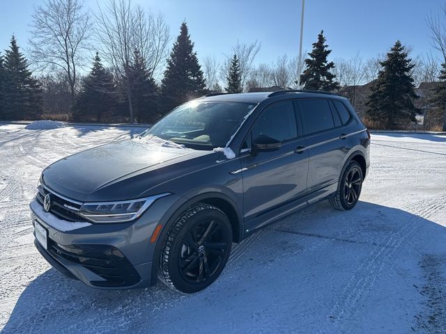 2024 Volkswagen Tiguan SE R-Line Black