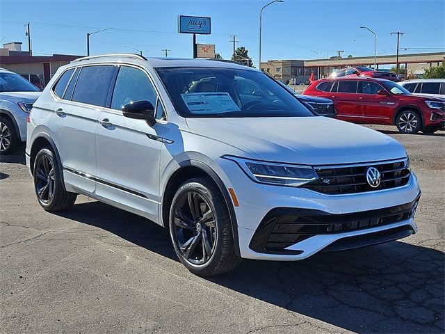 2024 Volkswagen Tiguan SE R-Line Black