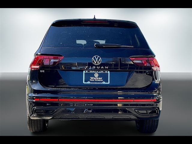 2024 Volkswagen Tiguan SE R-Line Black