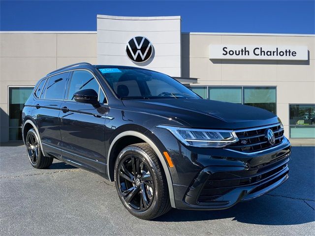 2024 Volkswagen Tiguan/Taos SE R-Line Black