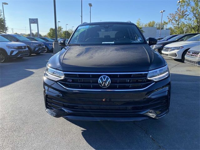 2024 Volkswagen Tiguan/Taos SE R-Line Black