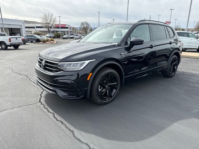 2024 Volkswagen Tiguan SE R-Line Black