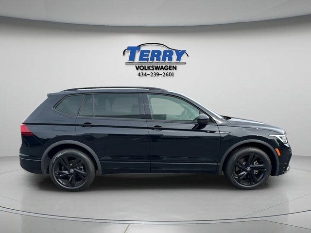 2024 Volkswagen Tiguan SE R-Line Black