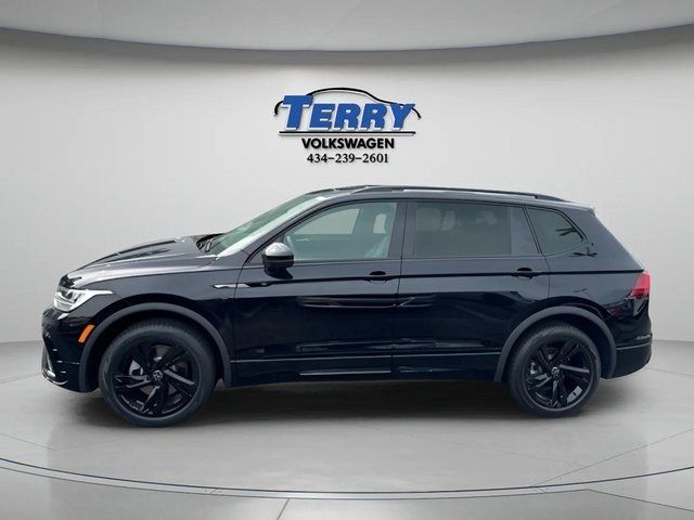 2024 Volkswagen Tiguan SE R-Line Black