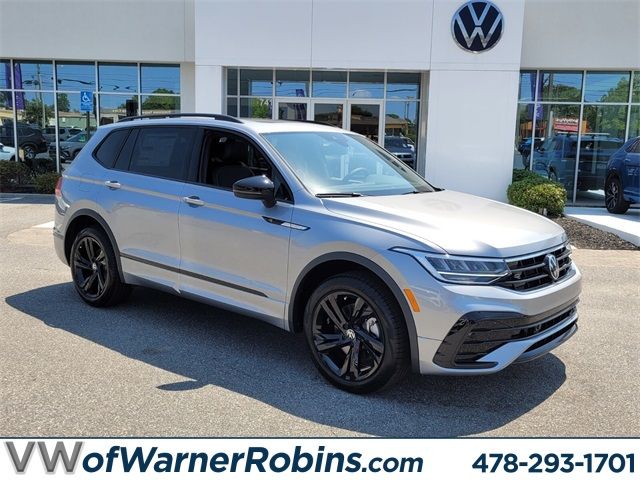 2024 Volkswagen Tiguan SE R-Line Black