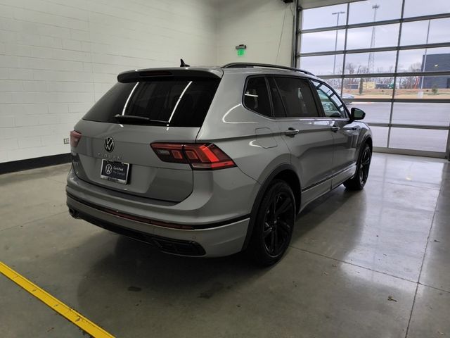 2024 Volkswagen Tiguan SE R-Line Black