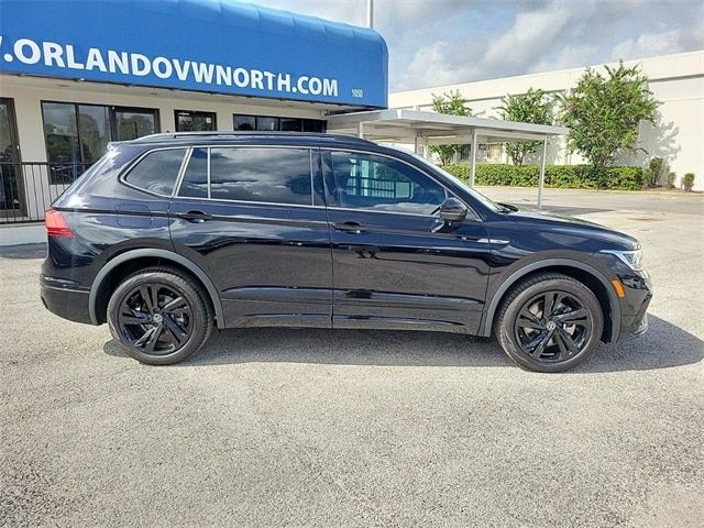 2024 Volkswagen Tiguan SE R-Line Black