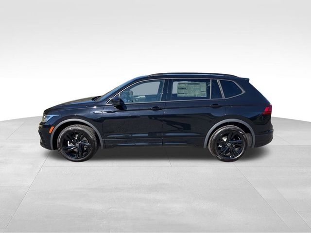 2024 Volkswagen Tiguan/Taos SE R-Line Black