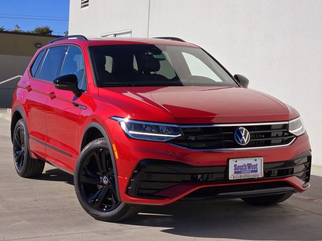 2024 Volkswagen Tiguan SE R-Line Black