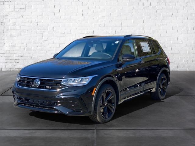 2024 Volkswagen Tiguan SE R-Line Black