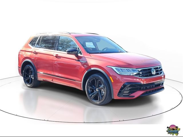 2024 Volkswagen Tiguan SE R-Line Black