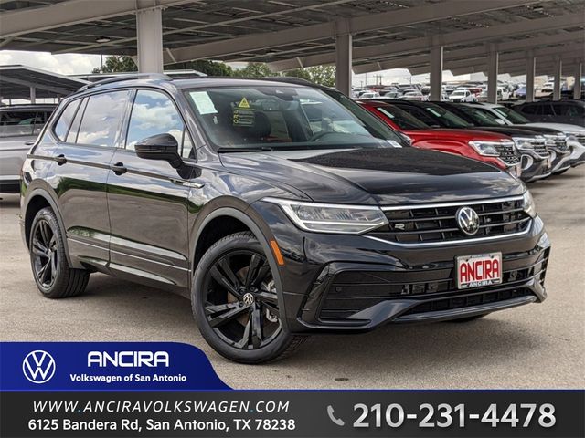 2024 Volkswagen Tiguan SE R-Line Black