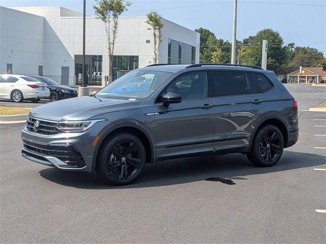 2024 Volkswagen Tiguan SE R-Line Black