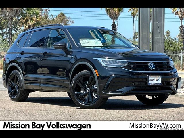 2024 Volkswagen Tiguan SE R-Line Black