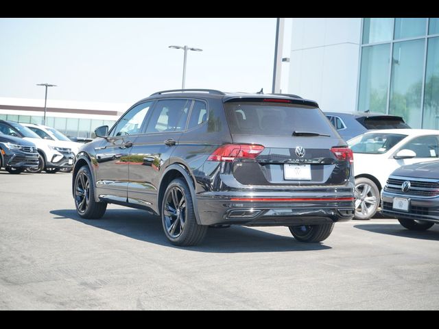 2024 Volkswagen Tiguan SE R-Line Black