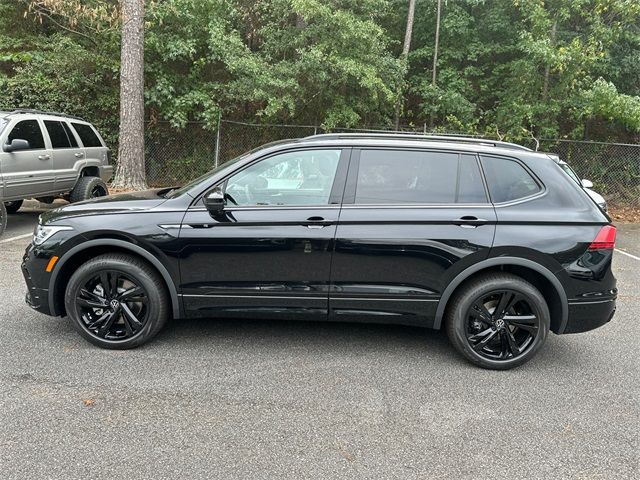 2024 Volkswagen Tiguan SE R-Line Black