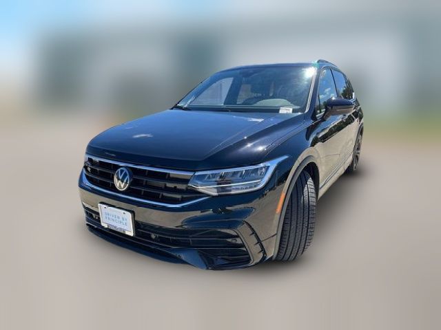 2024 Volkswagen Tiguan SE R-Line Black