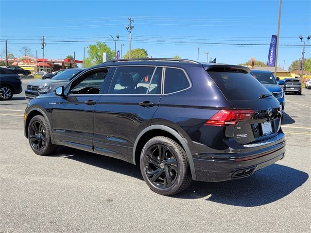 2024 Volkswagen Tiguan SE R-Line Black