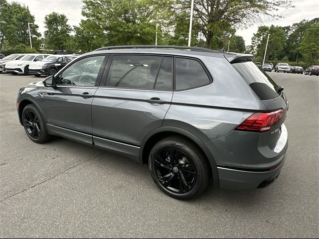 2024 Volkswagen Tiguan SE R-Line Black