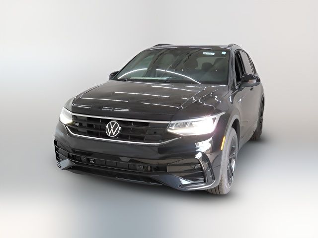 2024 Volkswagen Tiguan SE R-Line Black