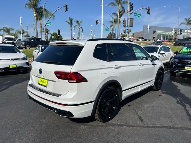 2024 Volkswagen Tiguan SE R-Line Black