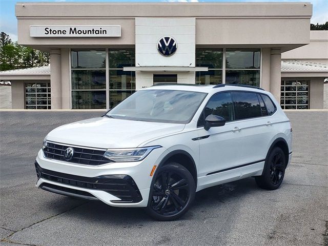 2024 Volkswagen Tiguan SE R-Line Black