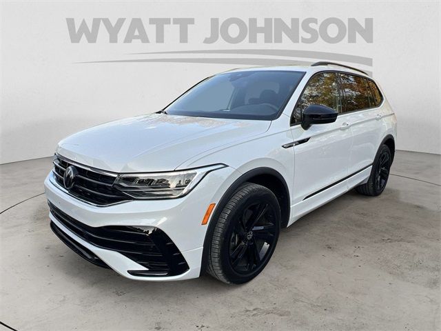 2024 Volkswagen Tiguan SE R-Line Black