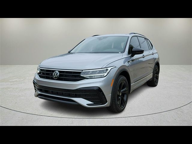 2024 Volkswagen Tiguan SE R-Line Black