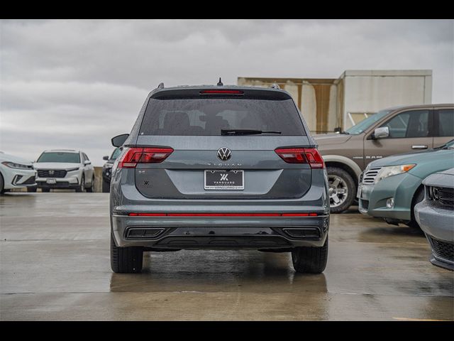 2024 Volkswagen Tiguan SE R-Line Black
