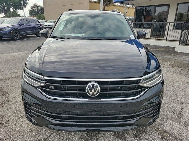 2024 Volkswagen Tiguan SE R-Line Black