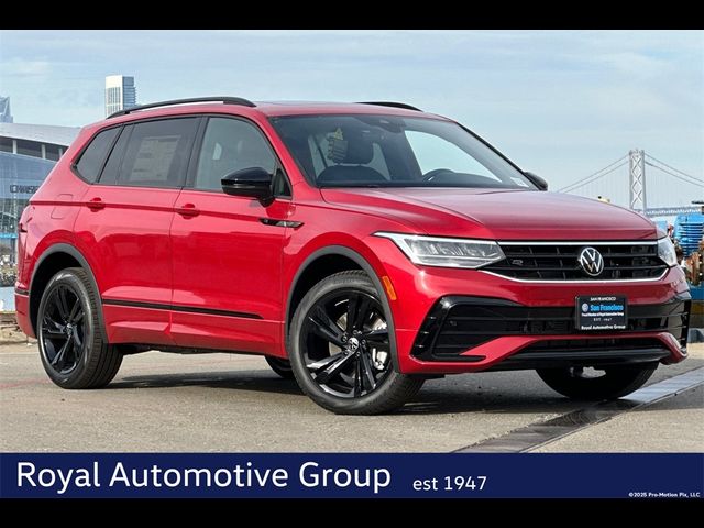 2024 Volkswagen Tiguan SE R-Line Black