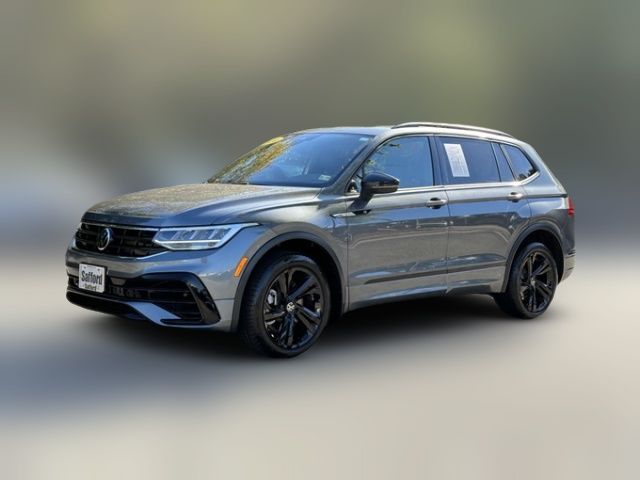 2024 Volkswagen Tiguan SE R-Line Black