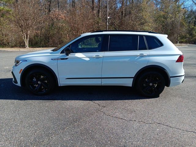 2024 Volkswagen Tiguan SE R-Line Black