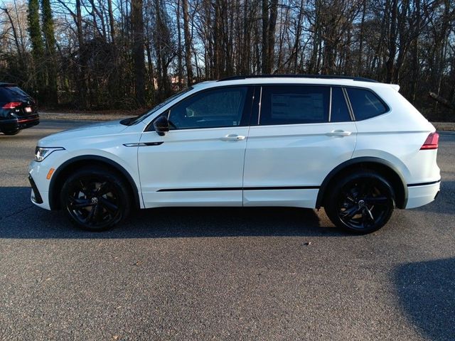 2024 Volkswagen Tiguan SE R-Line Black