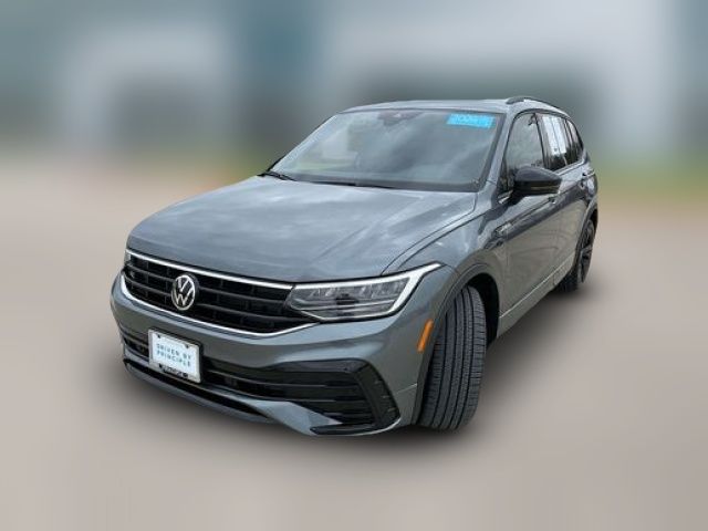 2024 Volkswagen Tiguan SE R-Line Black