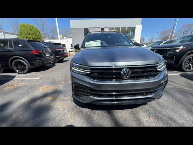 2024 Volkswagen Tiguan SE R-Line Black