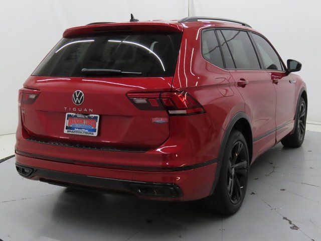 2024 Volkswagen Tiguan SE R-Line Black