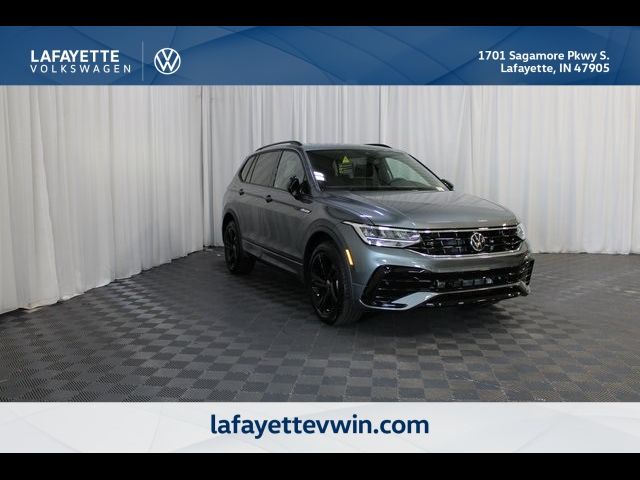 2024 Volkswagen Tiguan SE R-Line Black