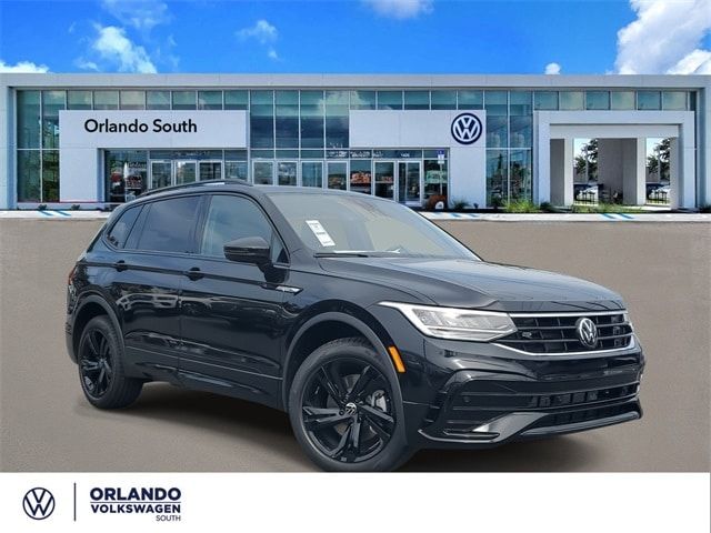 2024 Volkswagen Tiguan SE R-Line Black