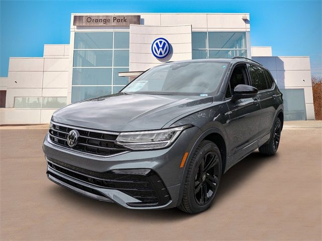 2024 Volkswagen Tiguan SE R-Line Black