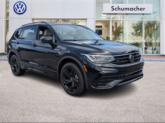 2024 Volkswagen Tiguan/Taos SE R-Line Black