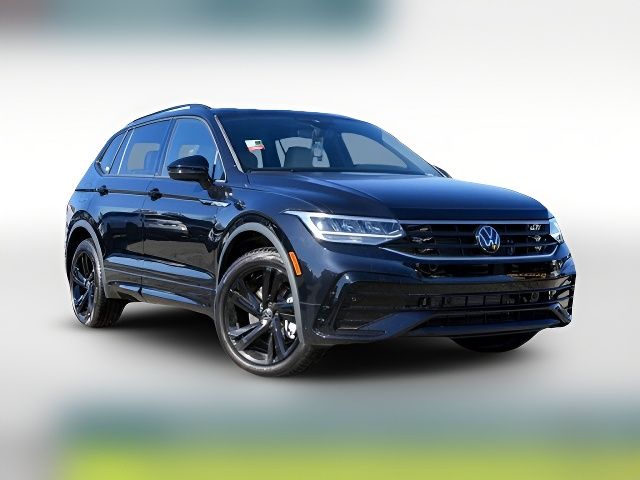 2024 Volkswagen Tiguan/Taos SE R-Line Black