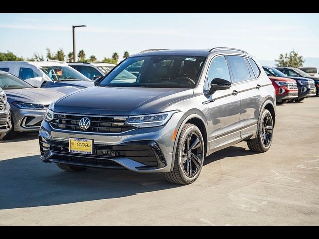 2024 Volkswagen Tiguan/Taos SE R-Line Black