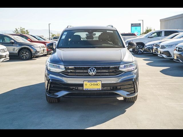 2024 Volkswagen Tiguan/Taos SE R-Line Black