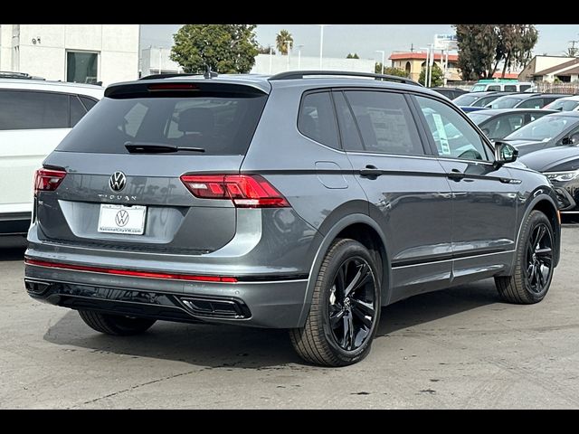 2024 Volkswagen Tiguan SE R-Line Black