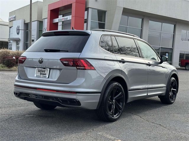 2024 Volkswagen Tiguan SE R-Line Black