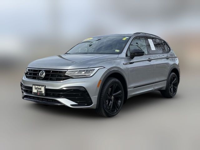 2024 Volkswagen Tiguan SE R-Line Black